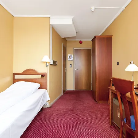 Ξενοδοχείο Thon Saga 3*